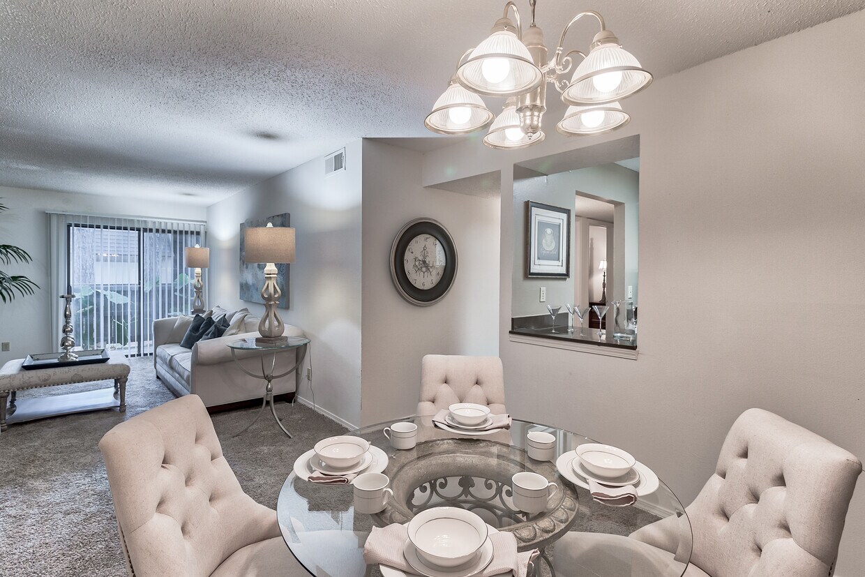 Maison Deville Apartments in Mobile, AL