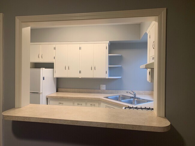 Foto del edificio - 2074 Ridgeview Rd