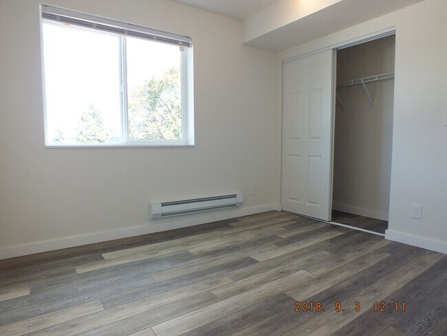Foto del edificio - 12544 15th Ave NE