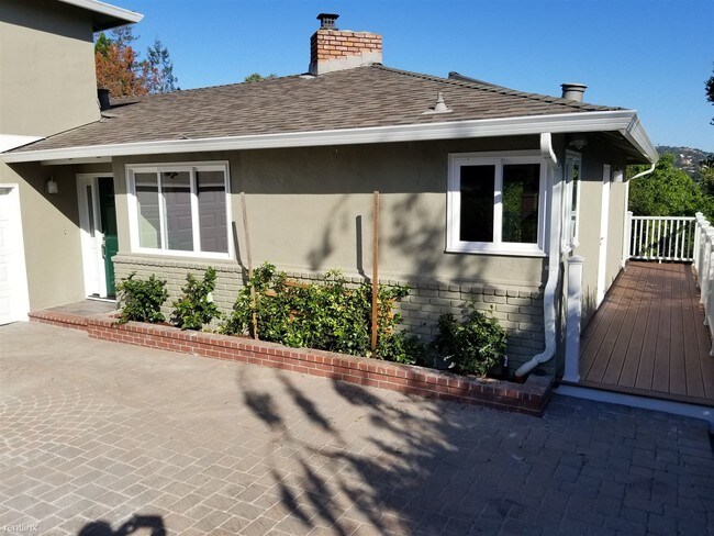 Building Photo - 3650 Altamont Way