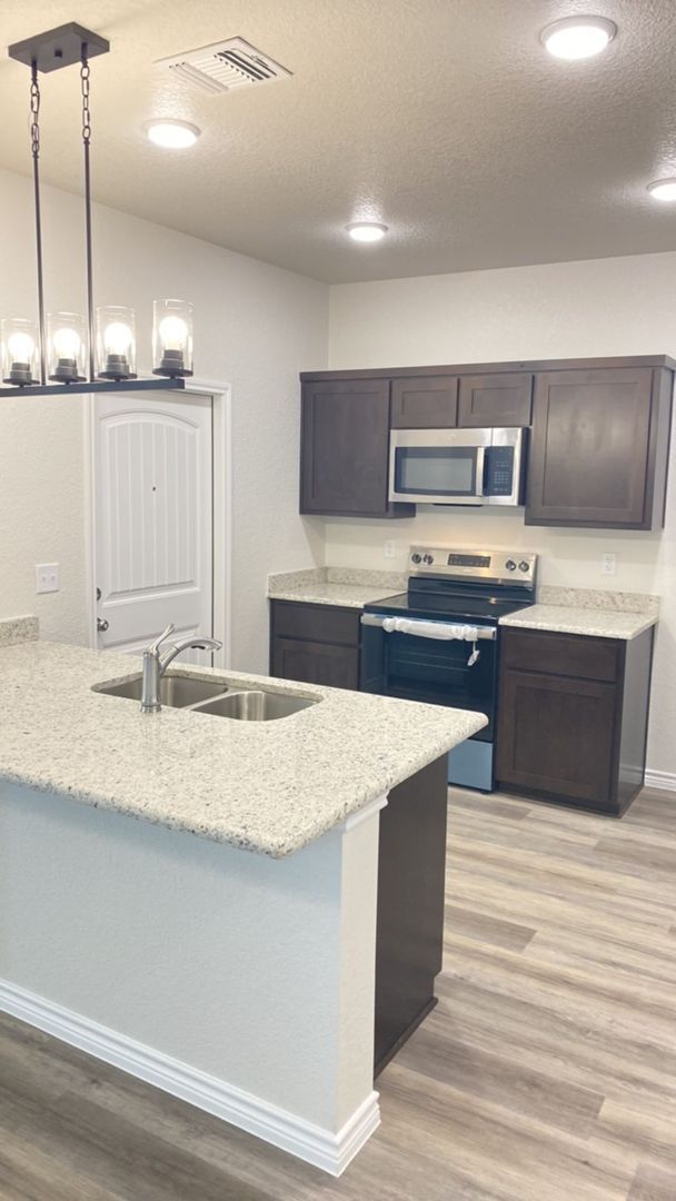 Foto del edificio - 118 Leon Ln