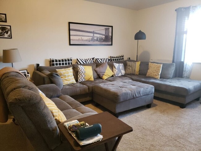 Building Photo - Fantastic 3 Bedroom Condo in Provo