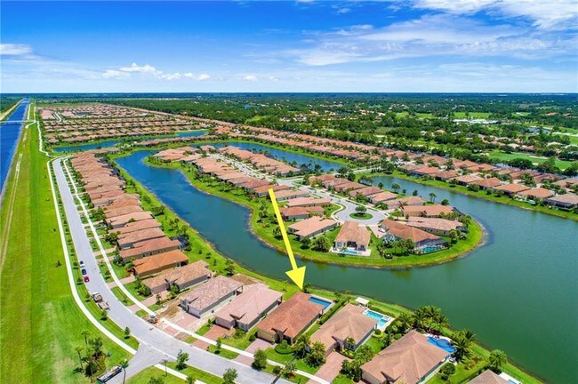Foto del edificio - 17104 SW Ambrose Way