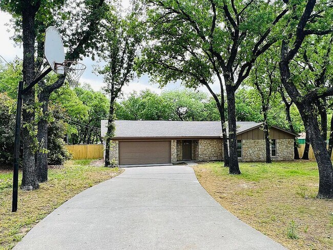 Foto del edificio - 2605 W Highland Dr