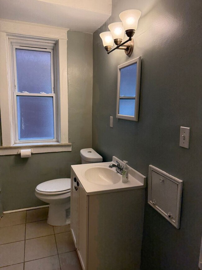 Foto del edificio - 5319 Sutherland Ave