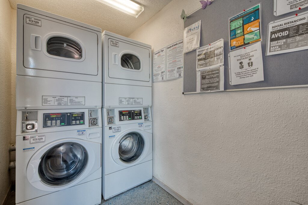 Building Photo - Southpark 404 321 Verne St-
