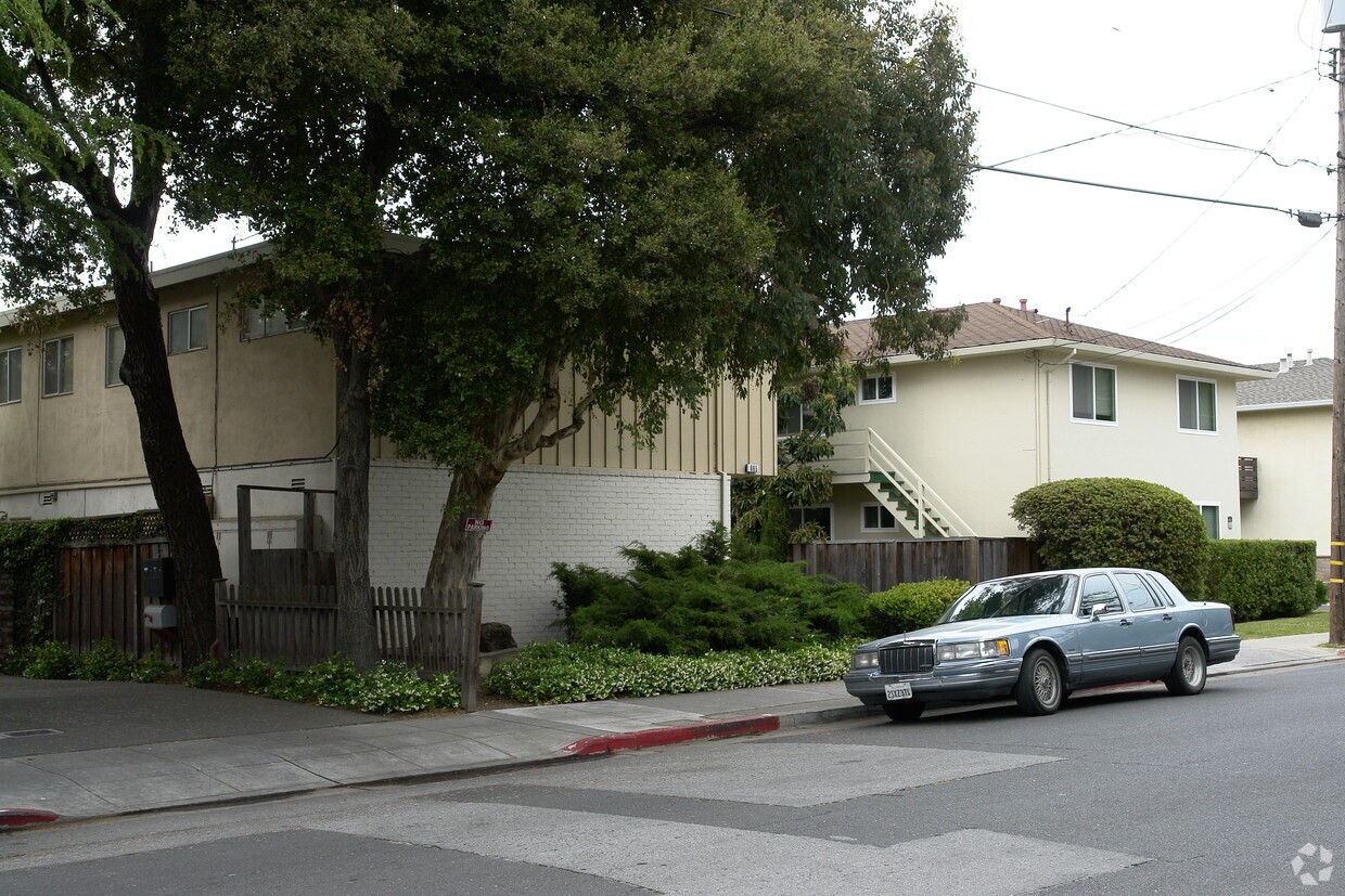 Foto del edificio - 665 Roble Ave