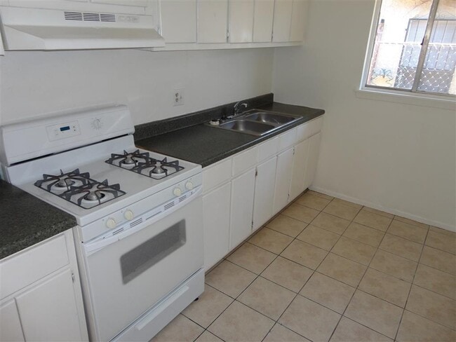 Building Photo - 8944 Norton St