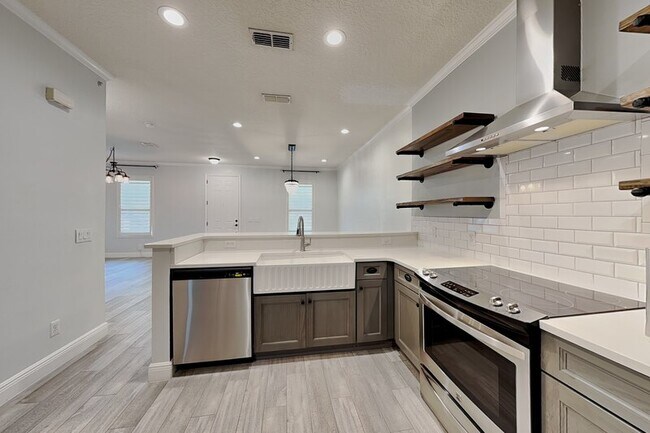 Photo - 5439 Kumquat Loop Townhome