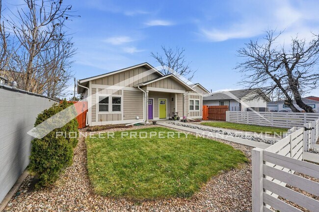 Foto del edificio - Charming Home with Storage Shed and Washer/Dryer