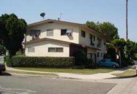 Primary Photo - Fourplex