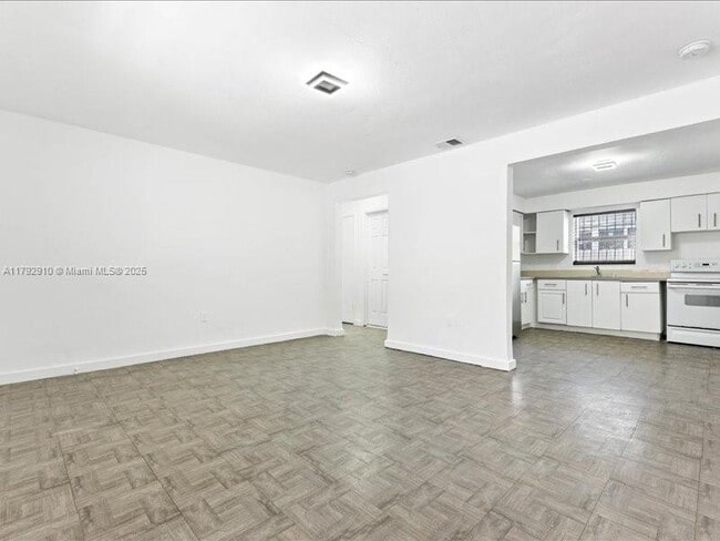 Building Photo - 812 NW 55th Terrace