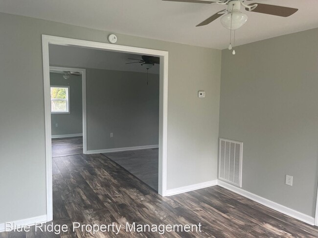 Building Photo - 2 br, 1 bath House - 307 Highland Street
