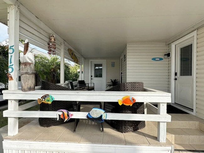 Foto del edificio - 515 W Clam Cir