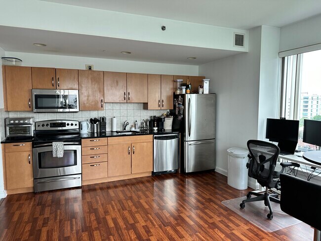 Kitchen - 901 N Penn St