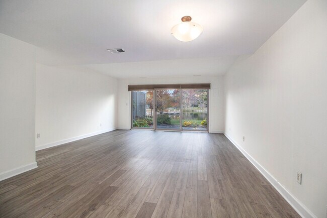 Foto del edificio - 614 Peninsula Ct