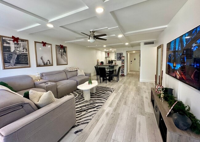 Building Photo - Beautiful 2-bedroom, 2-bathroom home nestled in the vibrant heart of Scottsdale