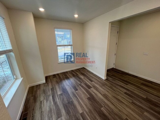 Foto del edificio - 2909 Comet St