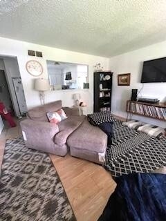 Foto del edificio - 6668 Fairway Cir