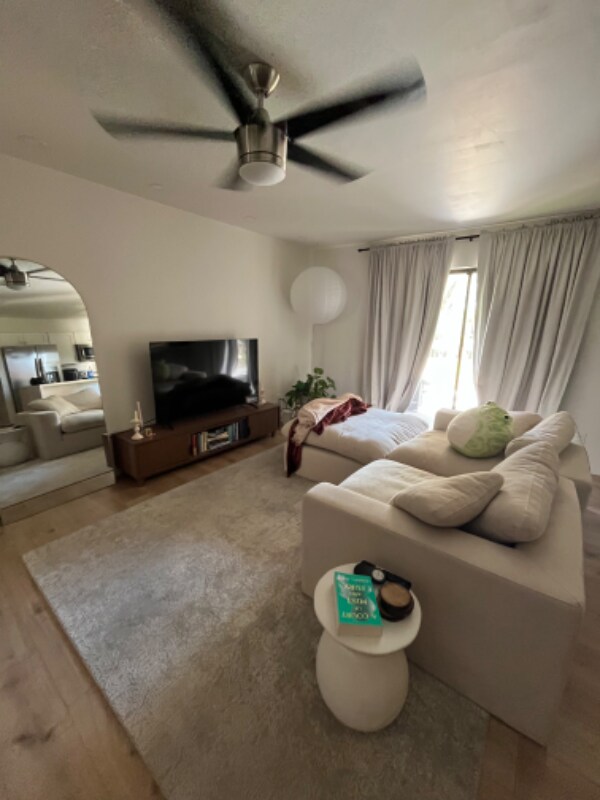 Foto del edificio - 9275 E Mission Ln