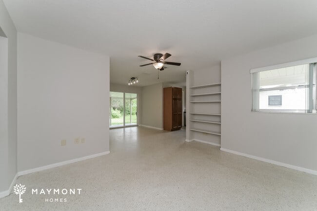 Foto del edificio - 850 17th Terrace NE