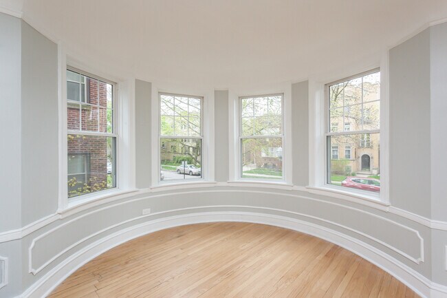 Foto del edificio - 6149 N Talman Ave