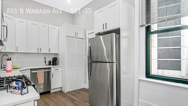 Building Photo - Gorgeous Gold Coast 1 Bedroom Apartment