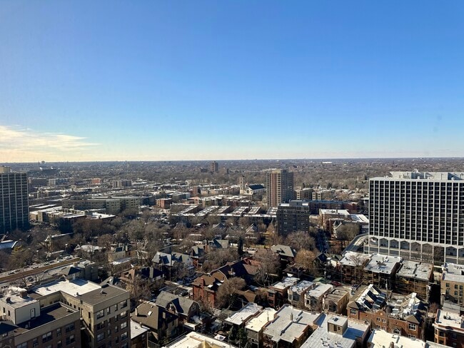 Foto del edificio - 4343 N Clarendon Ave