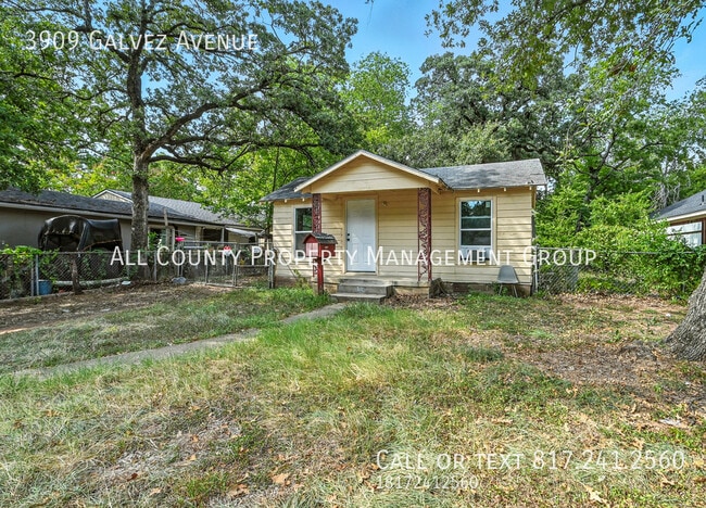 Building Photo - 3909 Galvez Ave