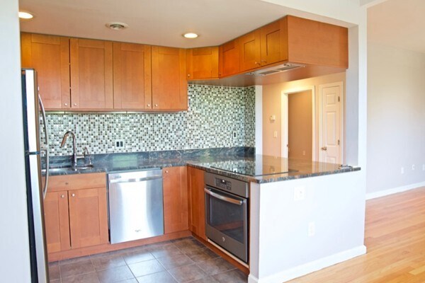 Foto del edificio - 386 Riverway