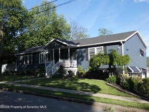 Building Photo - 607 3rd Ave