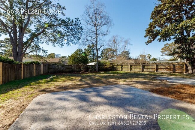 Building Photo - 663 Pelzer Dr