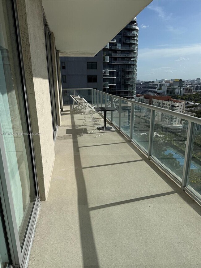Foto del edificio - 3470 E Coast Ave