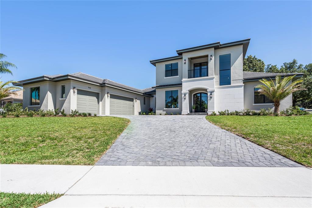 Foto principal - 705 Largovista Dr