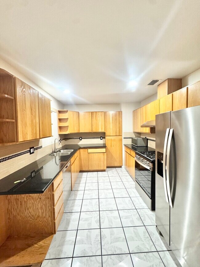 Foto del edificio - Stunning 3-bedroom, 2-bath home in North Highlands!