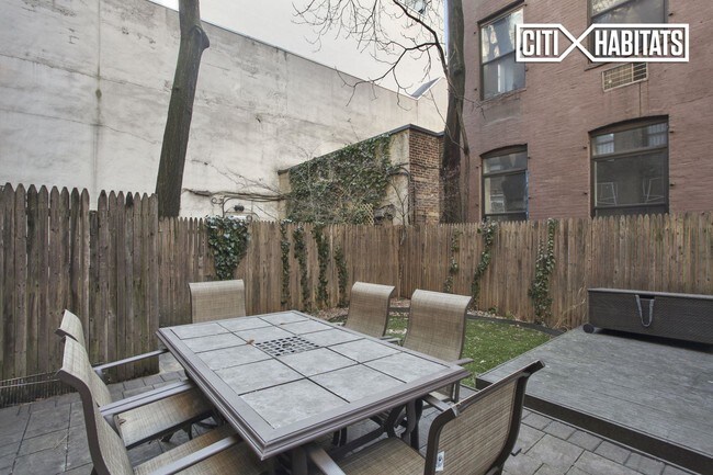 Foto del edificio - 430 E. 77 ST. ASSOC.