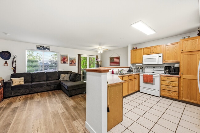 Photo - 1971 E 103rd Ave (Thornton, CO) Townhome