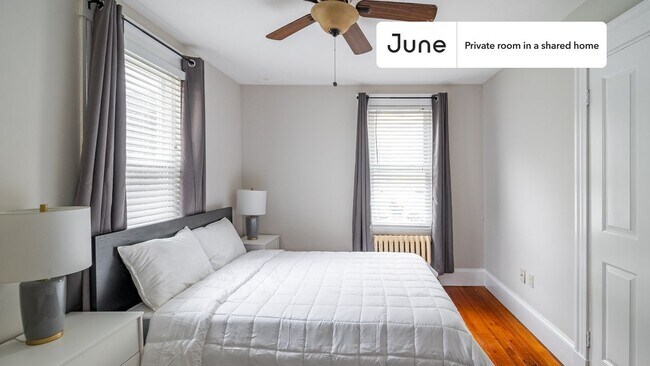 Building Photo - Room in Shared 3 bed/1 bath home in Somerville