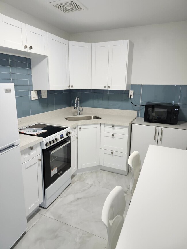 Foto del edificio - 1901 NW 93rd Ave