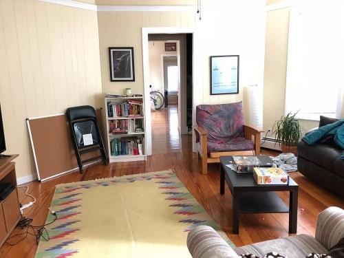 Building Photo - 3 bedroom in Somerville MA