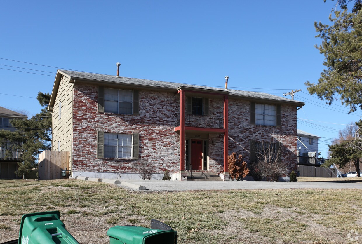 Building Photo - 9306 Reeder St
