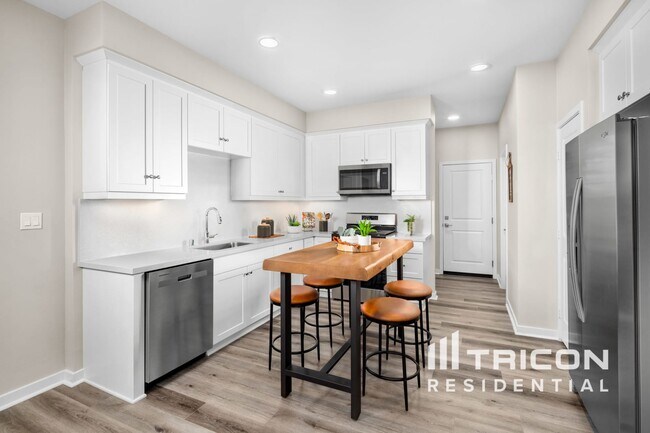Building Photo - 36369 Creer Ct