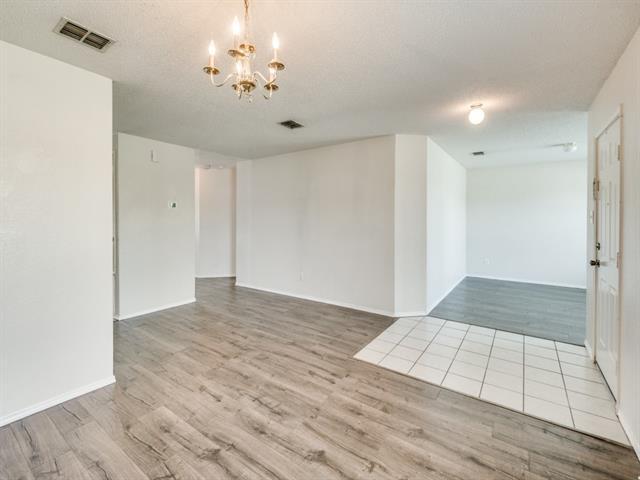 Building Photo - 1412 Bumble Bee Dr