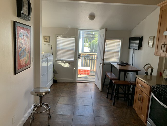 Cocina completamente equipada - 1399 Harmon St