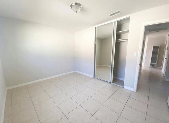 Foto del edificio - 896 Salina St