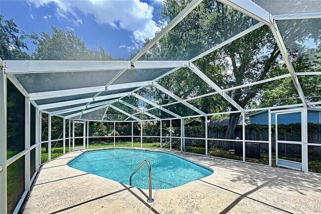 Foto del edificio - 3907 W Mullen Ave
