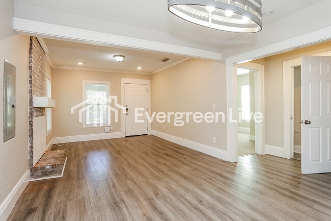 Foto del edificio - 808 Westbrook Rd