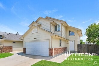 Building Photo - 16854 Dandelion Way