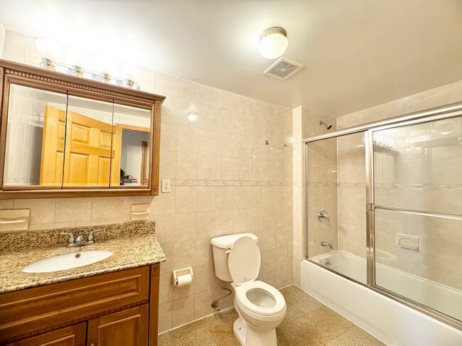 Foto del edificio - 2122 43rd St