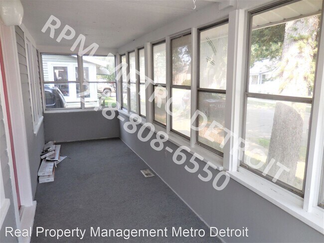 Building Photo - 2 br, 1 bath House - 28073 Maple St